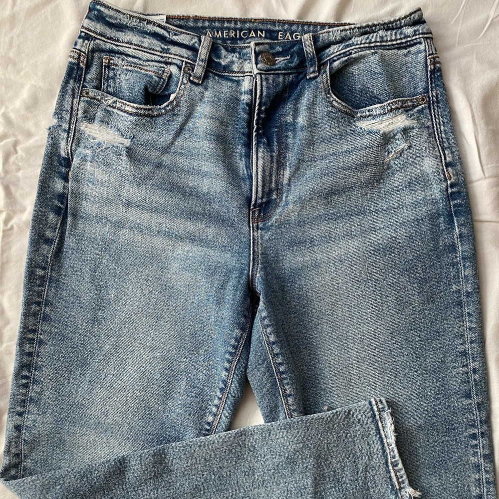 American Eagle Acid Wash High Waisted Stretch Curvy Mom Jeans